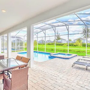 Stunning 8br With Bbq Pool And Theater Davenport